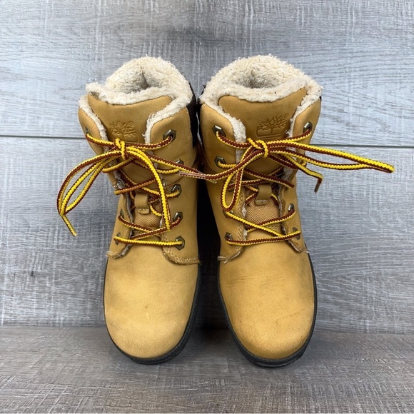 Timberland Y13.5 wheat leather fleece lined boots - Picture 9 of 16